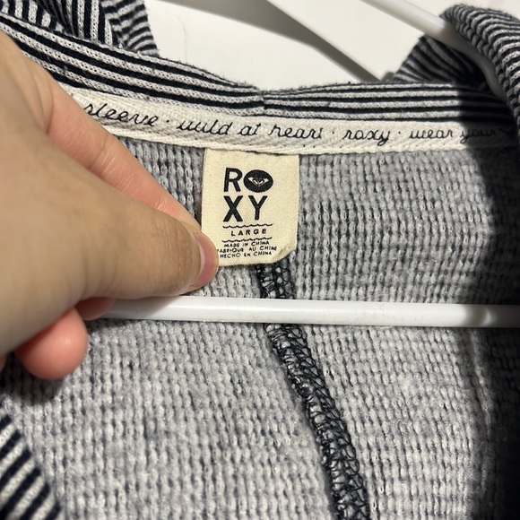 Roxy The Cuddle Hooded Grey Striped Pea Coat Sweater Jacket Size Large - Picture 8 of 13